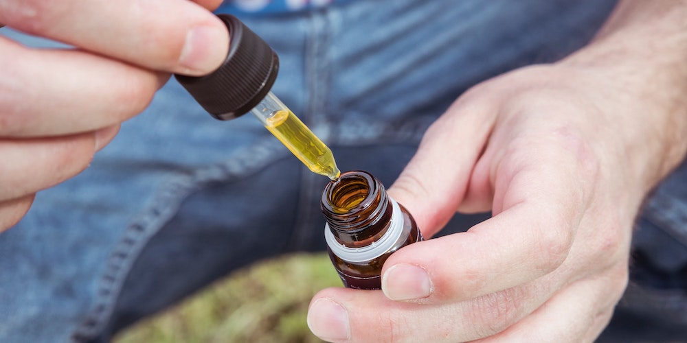 Traveling with CBD Oil What You Need to Know for a Stress-Free Trip